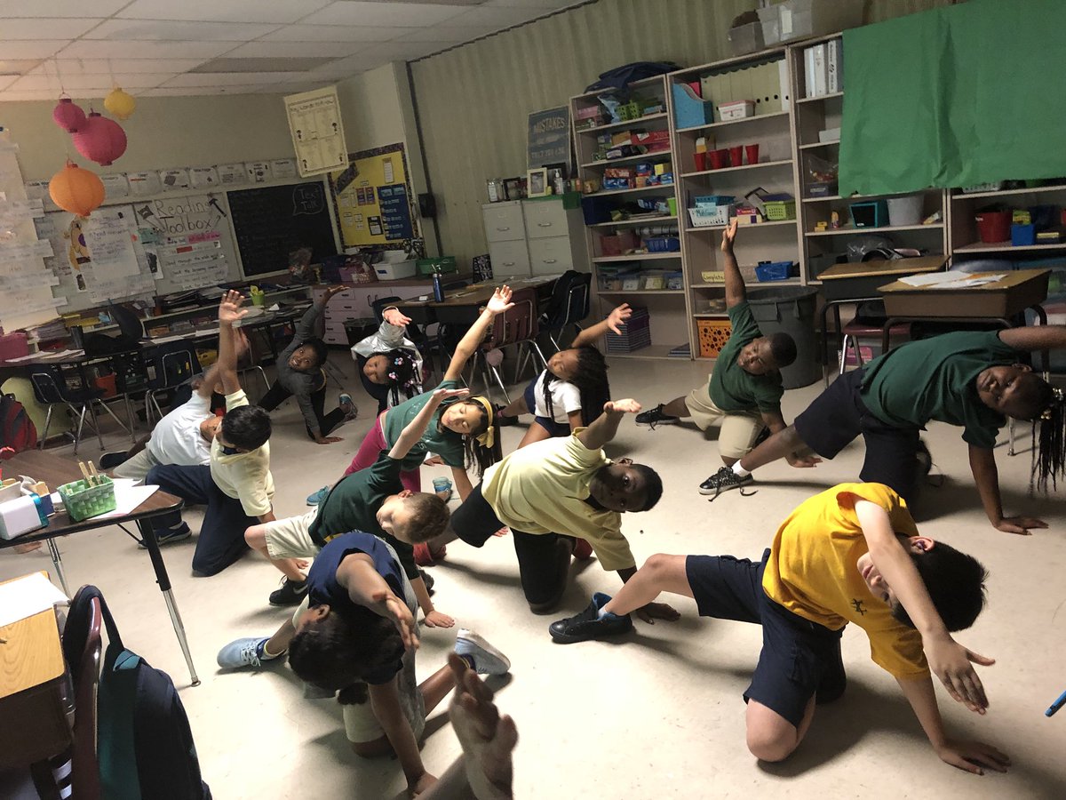 ms_srein's tweet photo. Rainy day yoga for kids FTW!!! #knownova #novabuzz @NBFelem 💚💛💚💛💚💛🙏🙏🧘🏼♀️🧘🏽♂️ https://t.co/vrhc0nac9A
