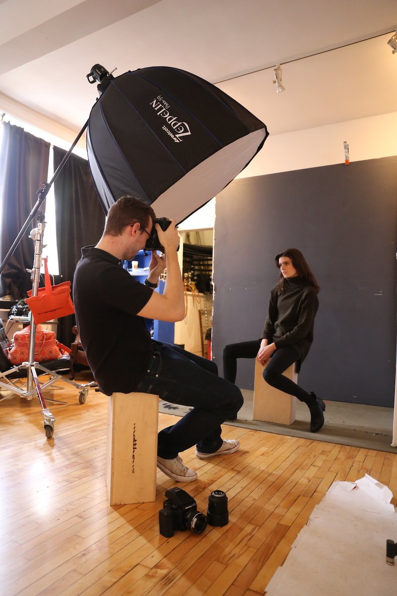 fototec_fu's tweet image. #StudioLighting #Portraits #SingleLight 3 DIFFERENT Ways to use a Parabolic Softbox  bit.ly/2tbtL8M