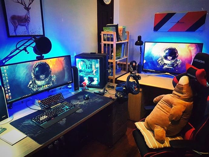 G.SKILL en Twitter: "RGB setup, 2 screens, racing controller and a cozy  cushion! What else should we need for a gaming room? Learn more:  https://t.co/XX4BSuFlMs https://t.co/MWLX8Vkjh4" / Twitter