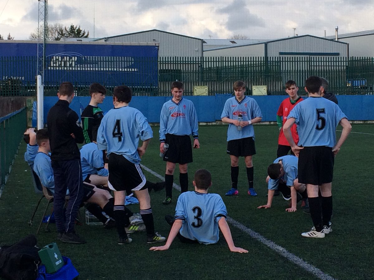 faischools's tweet photo. ⏰ 4️⃣ - 3️⃣ peno to Falcarragh | @BOIstudents FAI Schools Junior ‘B’ Boys National Cup Semi Final |Super Performance from both PCC Falcarragh &amp; Rockbrook Park School, Rathfarnham 👏 | @MonaghanUtdFC https://t.co/latYTQD5VG