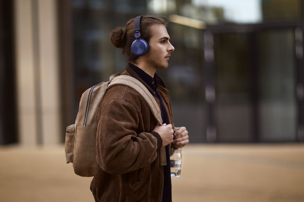 Surround yourself with an ambience of pure music | Sound with no restrictions. | Model: Lazer Wireless | #urbanzofficial #bluetoothheadphones #music #wirelessheadphones #accessories #mondaymusic #mondaymotivation #monday #potd #photoshoot #playlist #style #fashion #fblogger