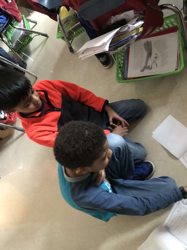 Area3_DLAA's tweet image. LOVED this discussion. “I disagree with your answer because....” and other student gives a model. At the end, they said “good teamwork” and high fived each other. #cooperation #StudentDiscourse @zohnettesligh