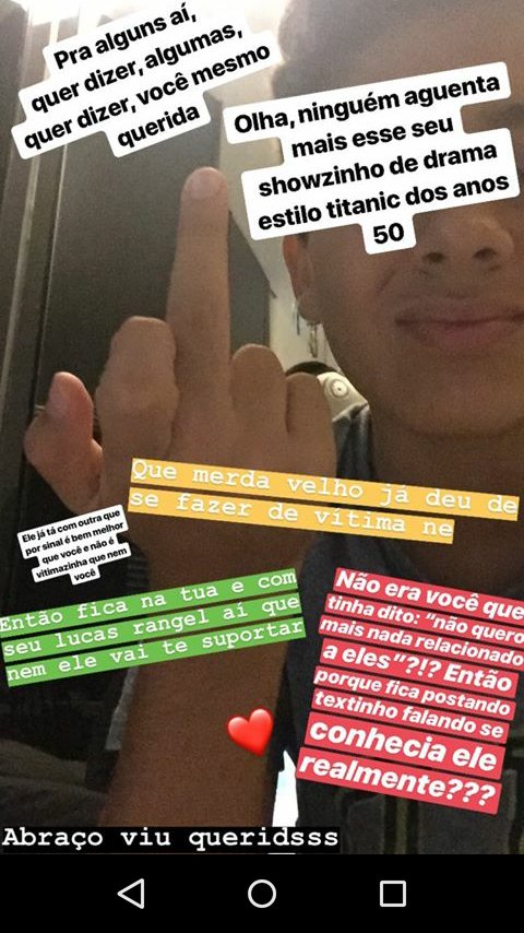 Neaglesss's tweet photo. Oq esta acontecendo com o fandom?
Não era pra ser pros garotos?
Pq esse ódio gratuito?
Não gostou bb, é só não ler https://t.co/I8RDXZBg4D