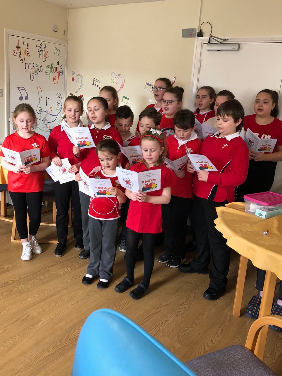 StJoseRC1's tweet photo. St Joseph’s choir singing at Woffington nursing home today https://t.co/8huObgk1JE