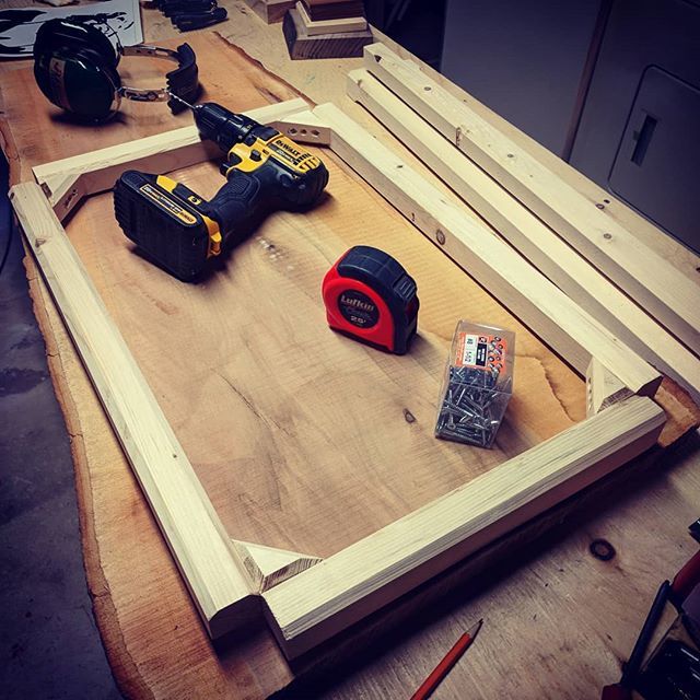 PaulTMaker's tweet photo. Custom commission bike trainer laptop stand with live edge top in progress for @utley5lambeth #paulthemaker #goderichmakers #makersgonnamake #makersofinstagram #woodworkersofinstagram #handmade #customwoodwork #liveedge #triathlontraining #zwift #strava … https://t.co/0B21ie88S5 https://t.co/jmESj3aY1S