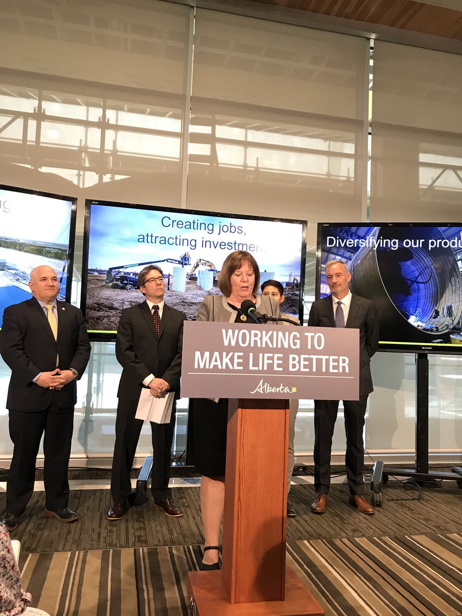 GaleKatchur's tweet photo. Very exciting to attend the AB Government Announcement for Round 2 of Energy Diversification Program of $500 million available in royalty credits &amp; expand the scope to include ethane in addition to methane &amp; propane.  Good news @ABheartland &amp; @CityFortSask https://t.co/qbdi2e6L14