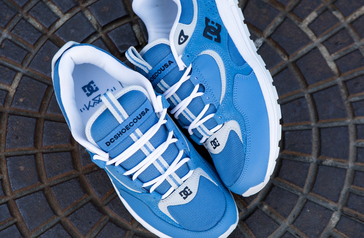 baby blue dc shoes