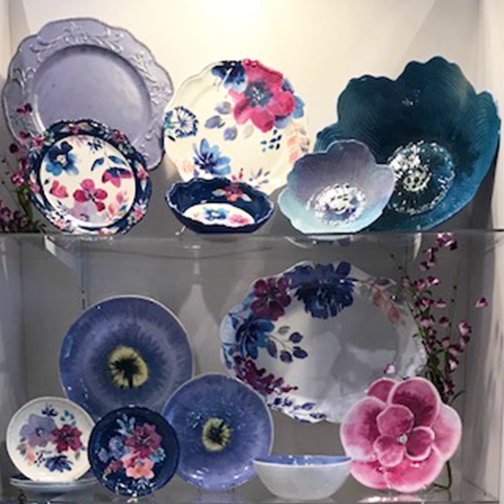 CorinneHaig's tweet photo. Thrilled to see my #dishware designs at the #IHHS2018! https://t.co/bx5rLdqCPg https://t.co/3pLQM72aBF https://t.co/DSAyQpCdac