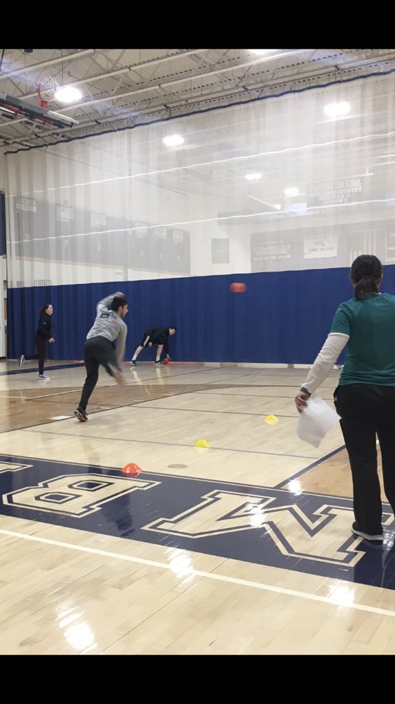 2019PHSstuco's tweet image. We tried to win but...we just were not good enough😂! The freshman class did amazing with dodge ball today! @phs_2021 awesome job! Everyone had a blast