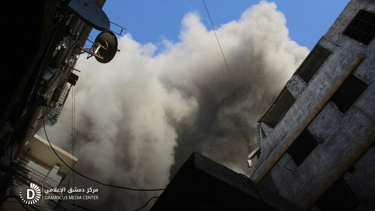 #Eastern_Ghouta 
7 air strikes and more than 9 rockets with cluster bombs the internationally banned targeting residential areas in the city of #Zamlka , resulting in the rise of four martyrs and injuring  more than 20 civilians wounded .
2018/3/12