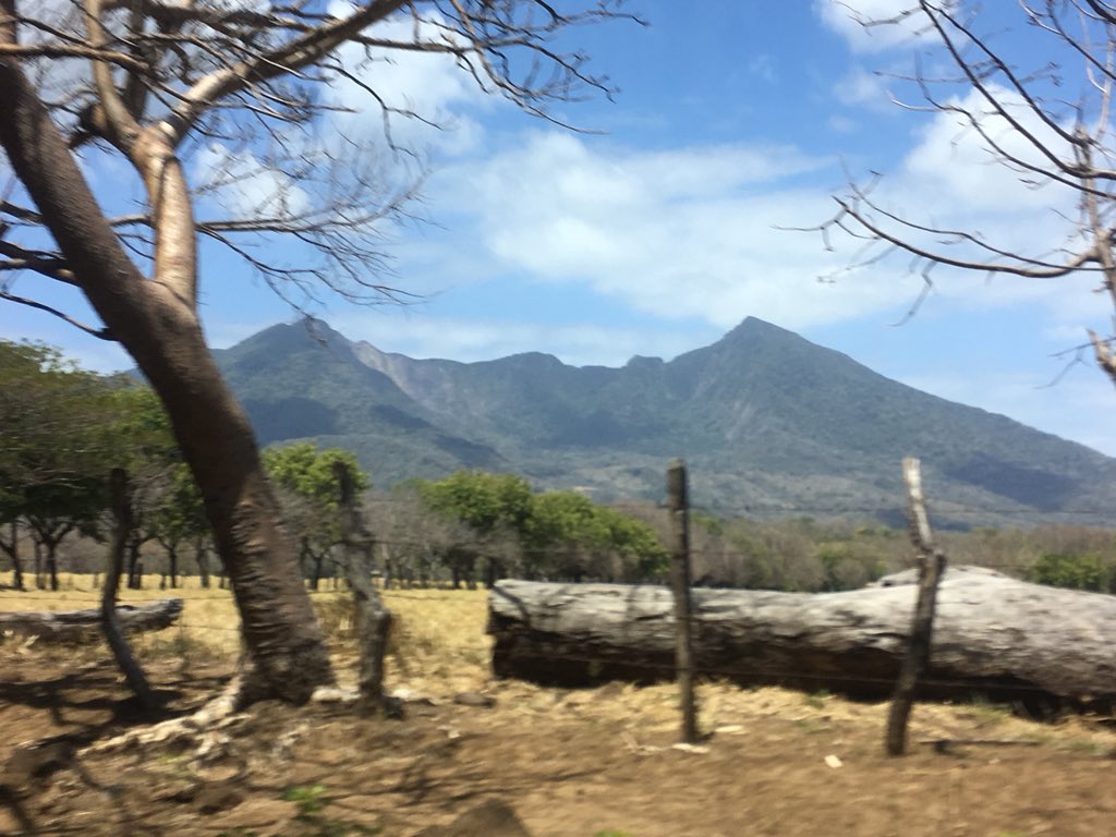 <a href="/SjaNicaragua/">SJA Nicaragua Team</a> team having the time of their lives working and playing hard! Who thought building a school could be such fun!  #bethechange @SJAHigh <a href="/metowe/">ME to WE</a> <a href="/eftourscanada/">EF Tours Canada</a> <a href="/SJAgov/">SJA Student Gov</a>