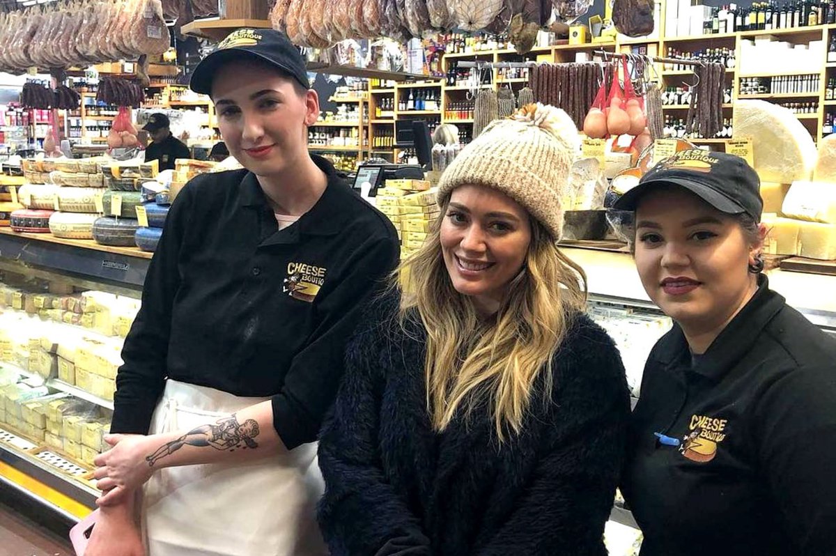 Hilary Duff visited a cheese cave in #Toronto bit.ly/2IkMP8k