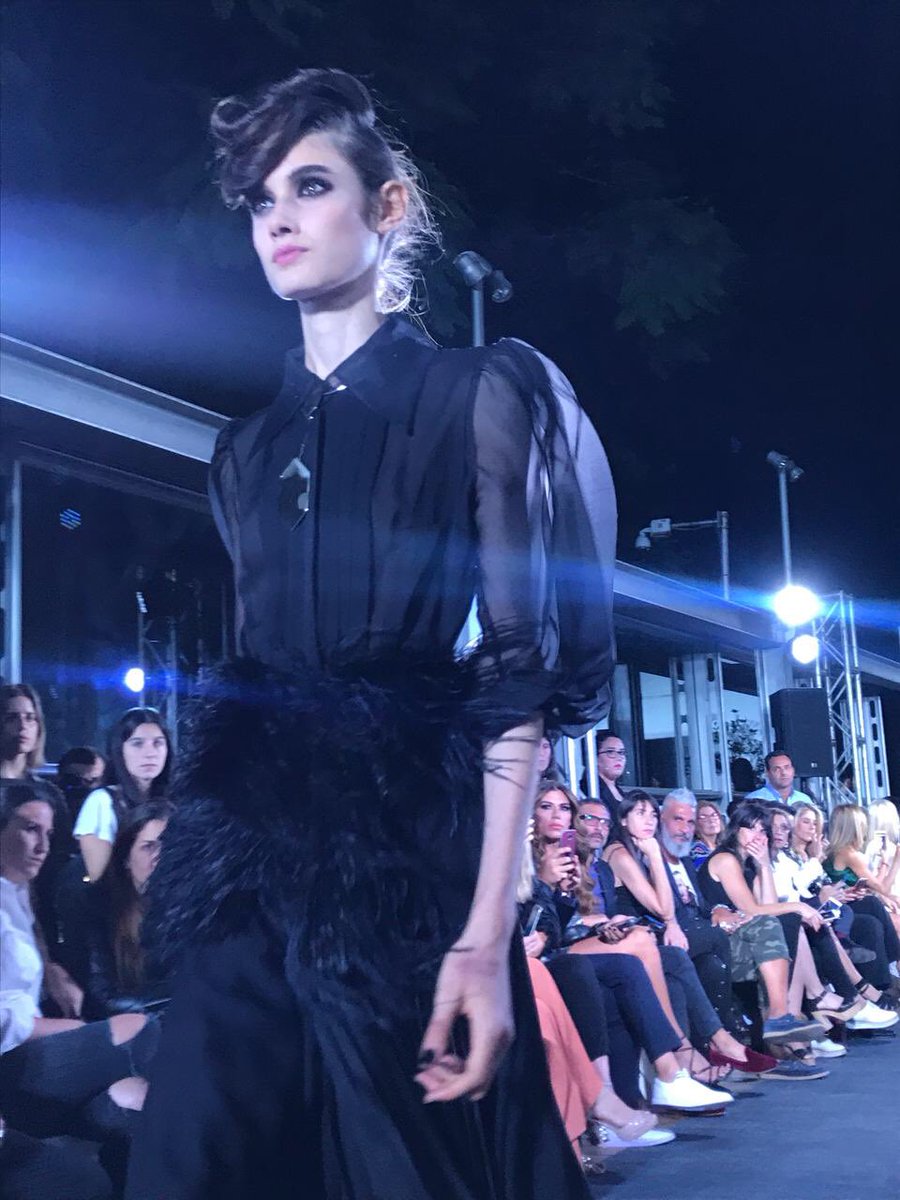 Pasarela de <a href="/fabianzitta/">fabian zitta</a> en <a href="/designers_ba/">DesignersBA</a>