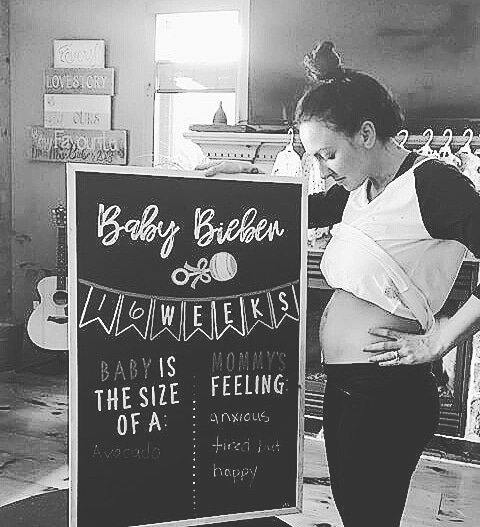 therealdrbieber's tweet photo. My baby is going to be a big brother again!! 😭 Sosososo happy for Chelsea and @JeremyBieber!! 💙😍 @justinbieber @jaxonbieber @jazmynbieber #BabyBieber https://t.co/wa2II9xvJP