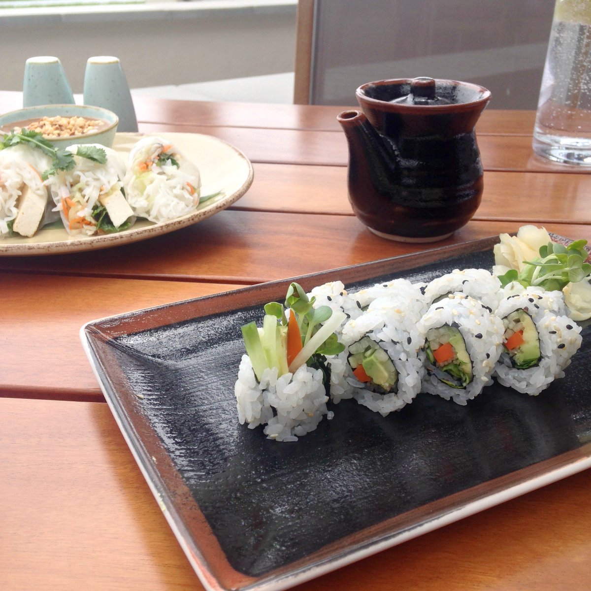 Looking for a healthy lunch option? Try our Tofu Spring Rolls &amp; our Yasai Sushi roll 🍣