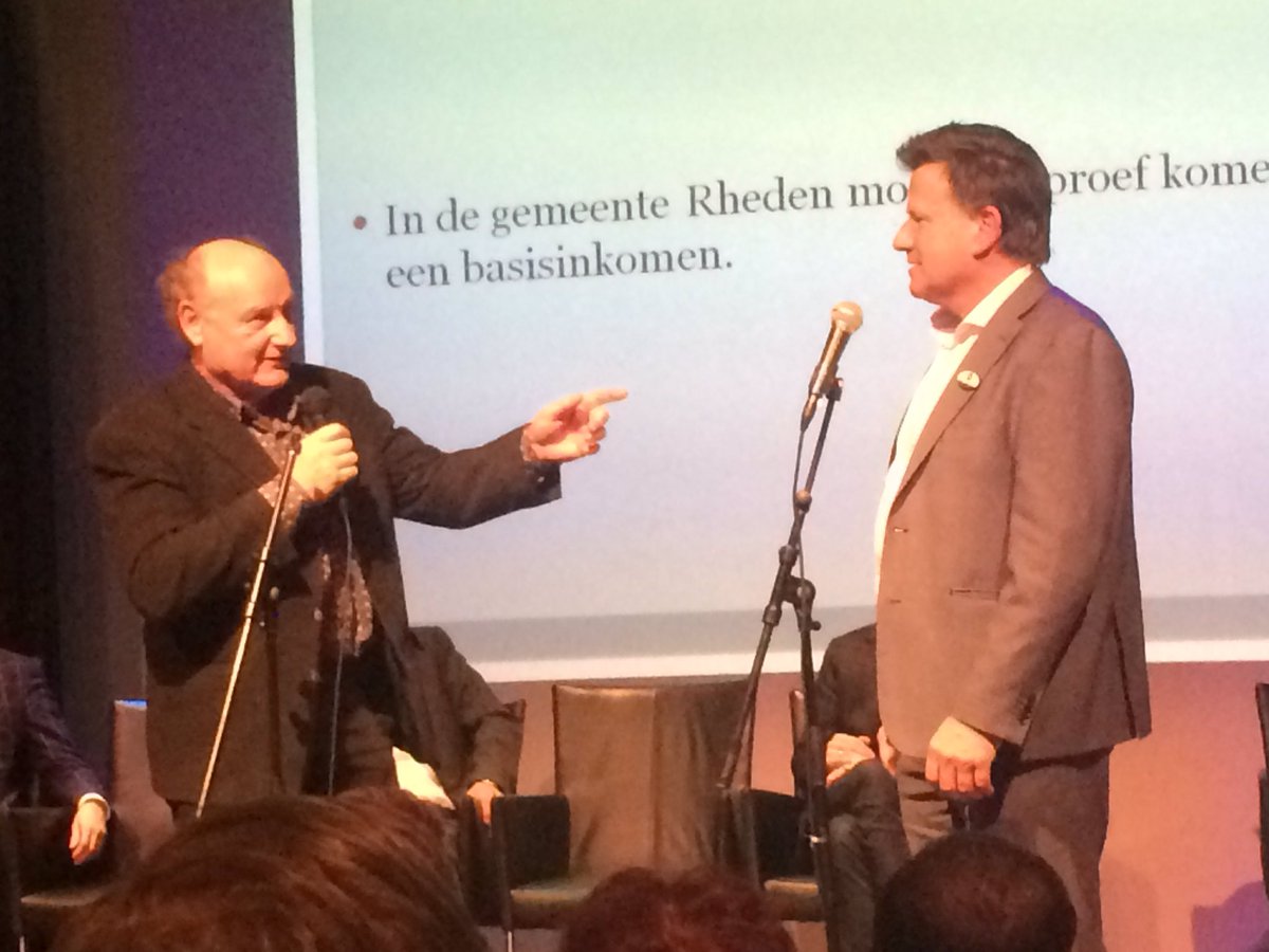 #basisinkomen <a href="/RhedenPolitiek/">RhedenPolitiek</a> @GLRheden <a href="/DeGelderlander/">De Gelderlander</a> #debat in #Rheden proef biedt mogelijkheden
