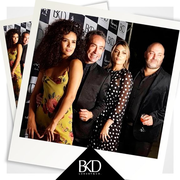 BKDcosmetics's tweet photo. 💫BKD EN EL MUNDO💫
Así celebramos el lanzamiento de @BKDcosmetics en Brasil. 🥂🍾
Un cóctel de lujo, clima festivo, brindis y la elegancia como estandarte. 🤗😍
#LoveBKD #BKDAddict #EnjoyBKD #WorldBKD #bkdenelmundo #lanzamiento #brasil #hair #beauty #cabello #belleza https://t.co/XaMcyOpI9I
