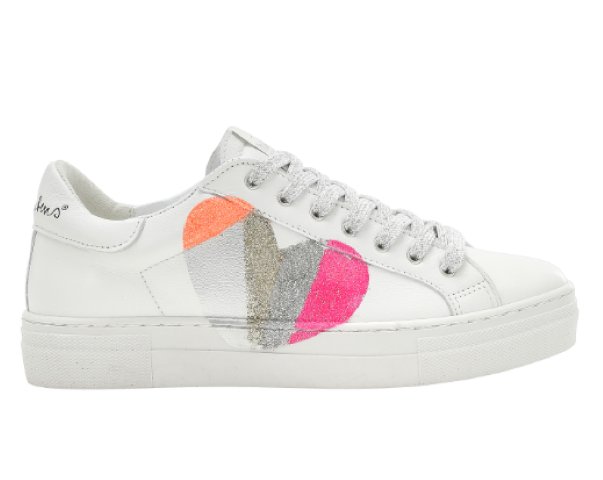 FashionTimesMag's tweet photo. Sneakers bold mood 2018: la top 5 by I Love Sneakers
Sfoglia la gallery ▶️ https://t.co/uigzrtcaEA

#sneakers #sportswear #moda #fashion #scarpe #shoes #accessory #style #sneakershopping #shopping #SneakerScouts #sneakertwitter #luxury #sneaker #sneakerhead #12marzo #news https://t.co/Quy14C3mg0