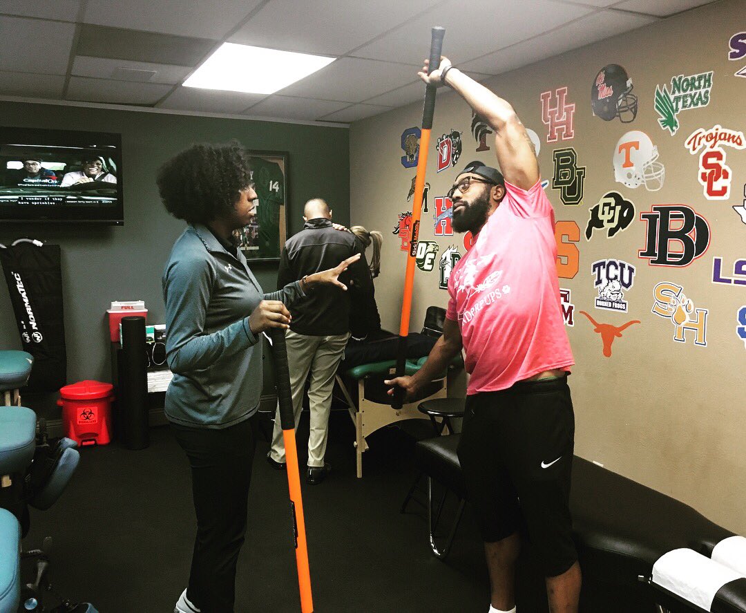 MidloSpineSport's tweet photo. Dr . Peeler ordered some new toys! Excited to see how @stickmobility can help our patients performance and movement!
#nextlevelsportschiro https://t.co/kFkAh1PXS1