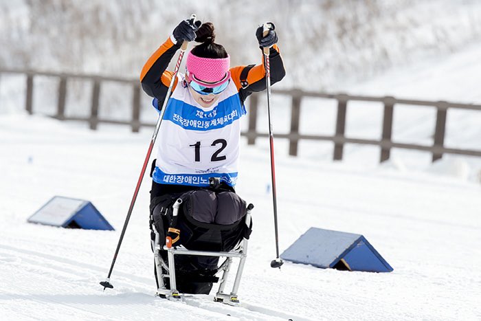 Je ne laisserai plus la société dire que les personnes handicapées sont inférieures, sont moins capables.

Il est grand temps de voir le #handicap comme une spécificité positive dans une société qui doit se nourrir des différences! 

#PeyongChang2018 #audace #inclusion