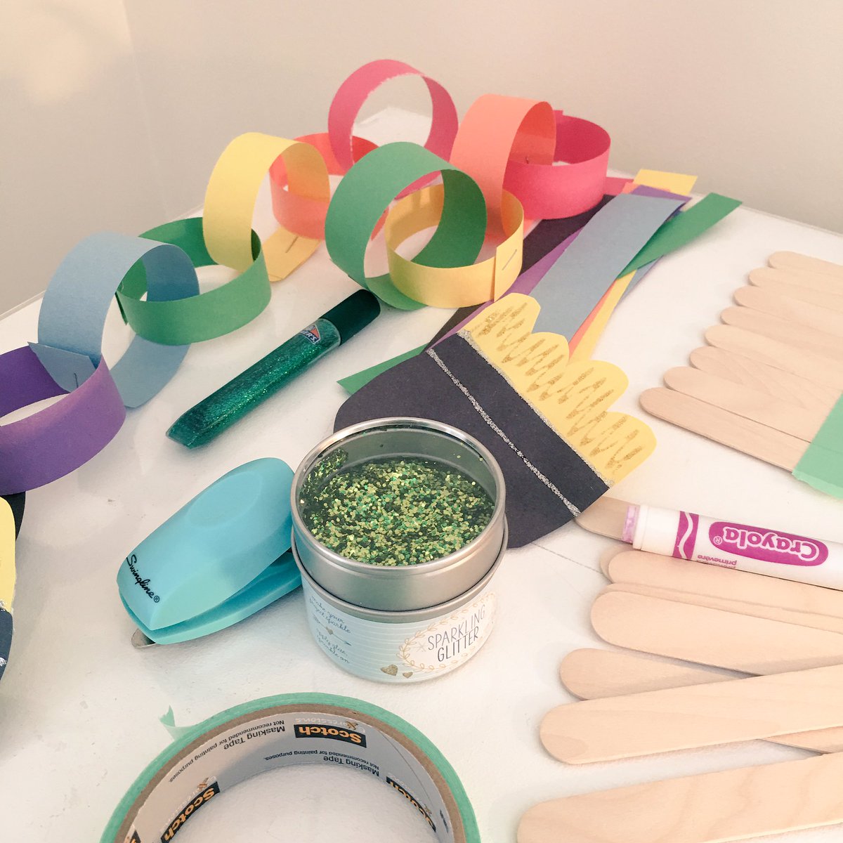 Ready for a Shamrockin' good time with <a href="/HealthierGen/">Alliance for a Healthier Generation</a> Join us live in 5 min! See link in previous tweet🍀