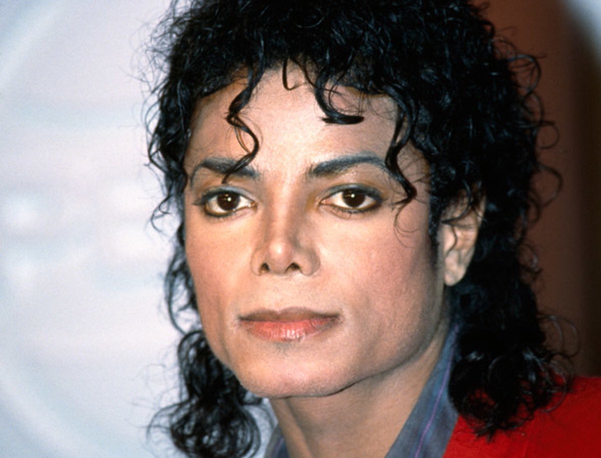 “I almost teared up when I heard my song references in the rap. It was really at that moment that I knew that pop music was in very safe hands.” - Michael Jackson on Red Velvet’s “Dumb Dumb”