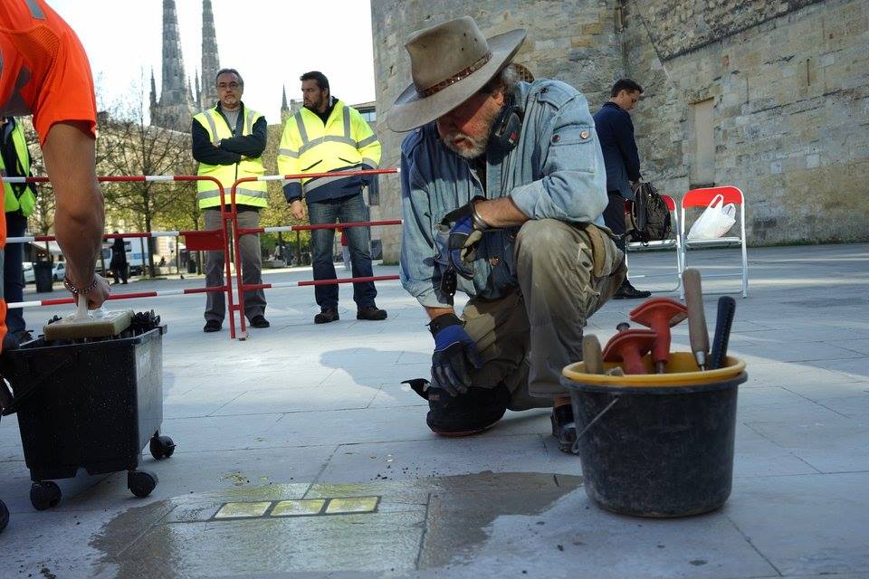 _Stolpersteine_'s tweet photo. Update: Bislang wurden 67.000 #Stolpersteine in 21 Ländern Europas verlegt. Das Kunstprojekt ist damit das größte dezentrale Mahnmal der Welt.
67,000 #Stolpersteine have so far been laid in 21 European countries making the art project the world's largest decentralized memorial. https://t.co/kclarQqHjF