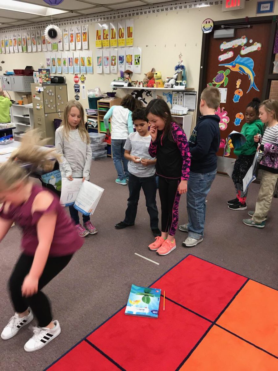 ELCougars's tweet photo. Second grade is measuring in inches and centimeters. We measure arm span, jumps and head circumference. https://t.co/7HmAQk4kZl