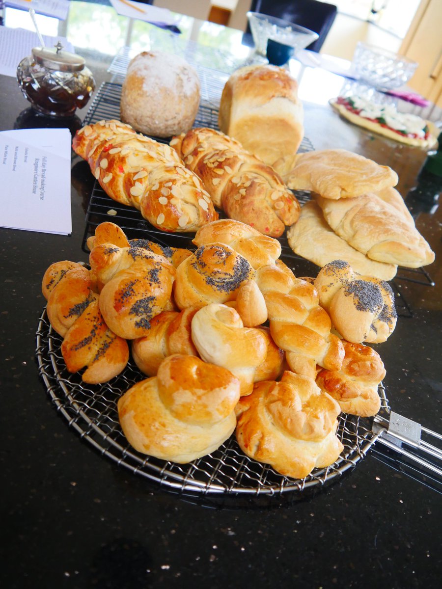 devoncookery's tweet image. #breadandPizzaworkshop #breadmakingcourse #Devon facebook.com/events/1836801… 0930 start with breakfast Shaldon  hscull@aol.com