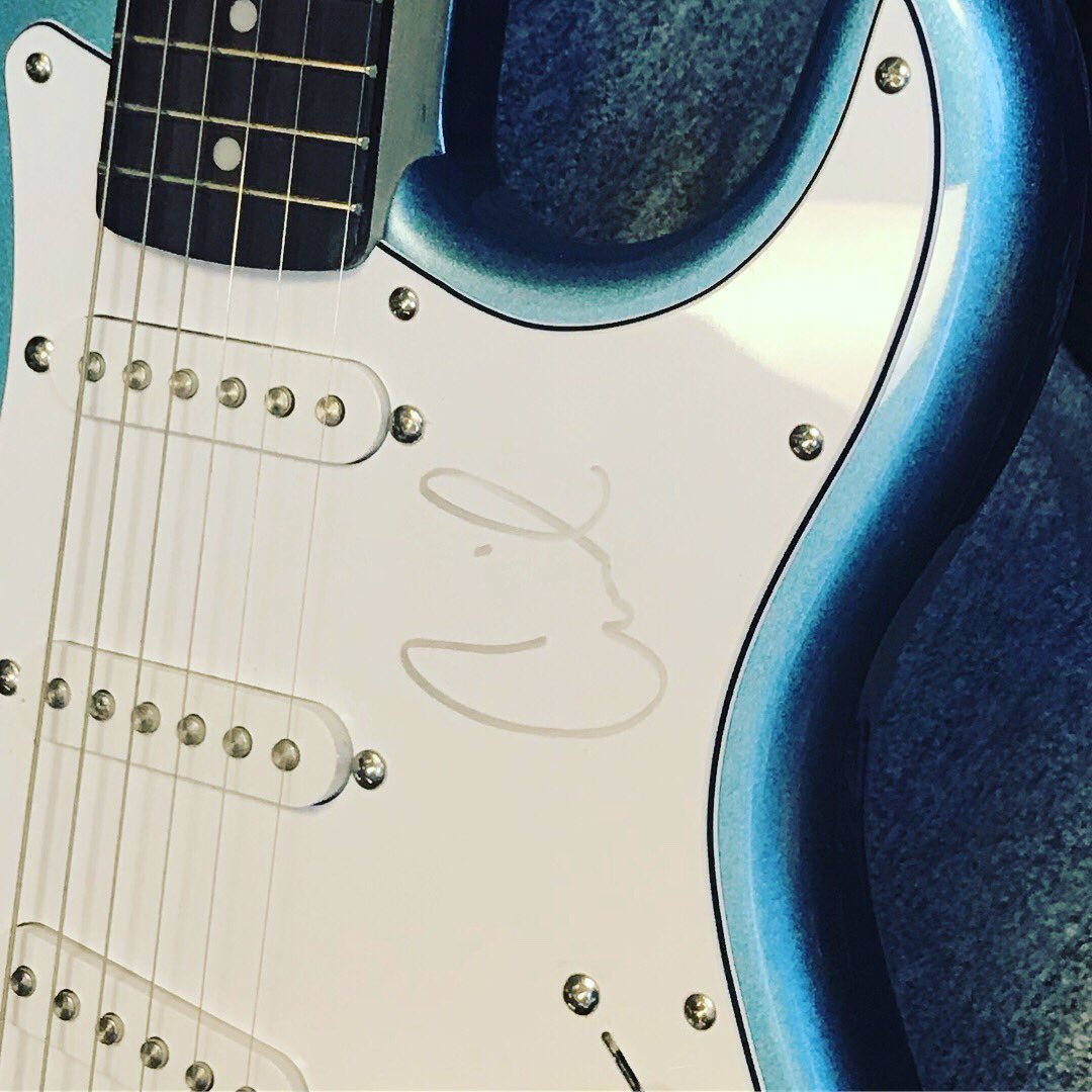 djriddler's tweet photo. Thank you @camila_cabello for the autographed Guitar 🎸 We love you at @radionowhouston ❤️ #camilacabello #camilizers https://t.co/6PruRyh8hy