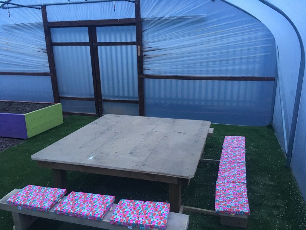 BodiesPendle's tweet photo. We've upcycled a few bits and bobs to make this table and chairs in the Children's polytunnel at The Garden Project. The cushions were kindly donated by Billie and @TB_Community . https://t.co/520kD4ORwt https://t.co/NJ4nJ6KKoG