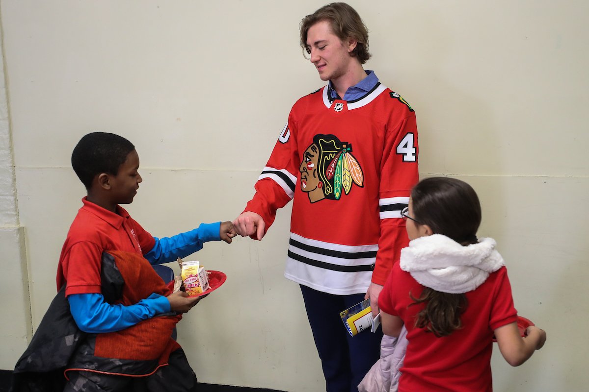 NHLBlackhawks's tweet photo. Congrats to the students of Prescott Magnet Cluster School for reading the most pages in the #Blackhawks Reading Program, presented by @DoverCorp!

@hayds51 celebrated with the winning class with a @PapaJohns_Chi pizza party. https://t.co/0Q1povrsBw