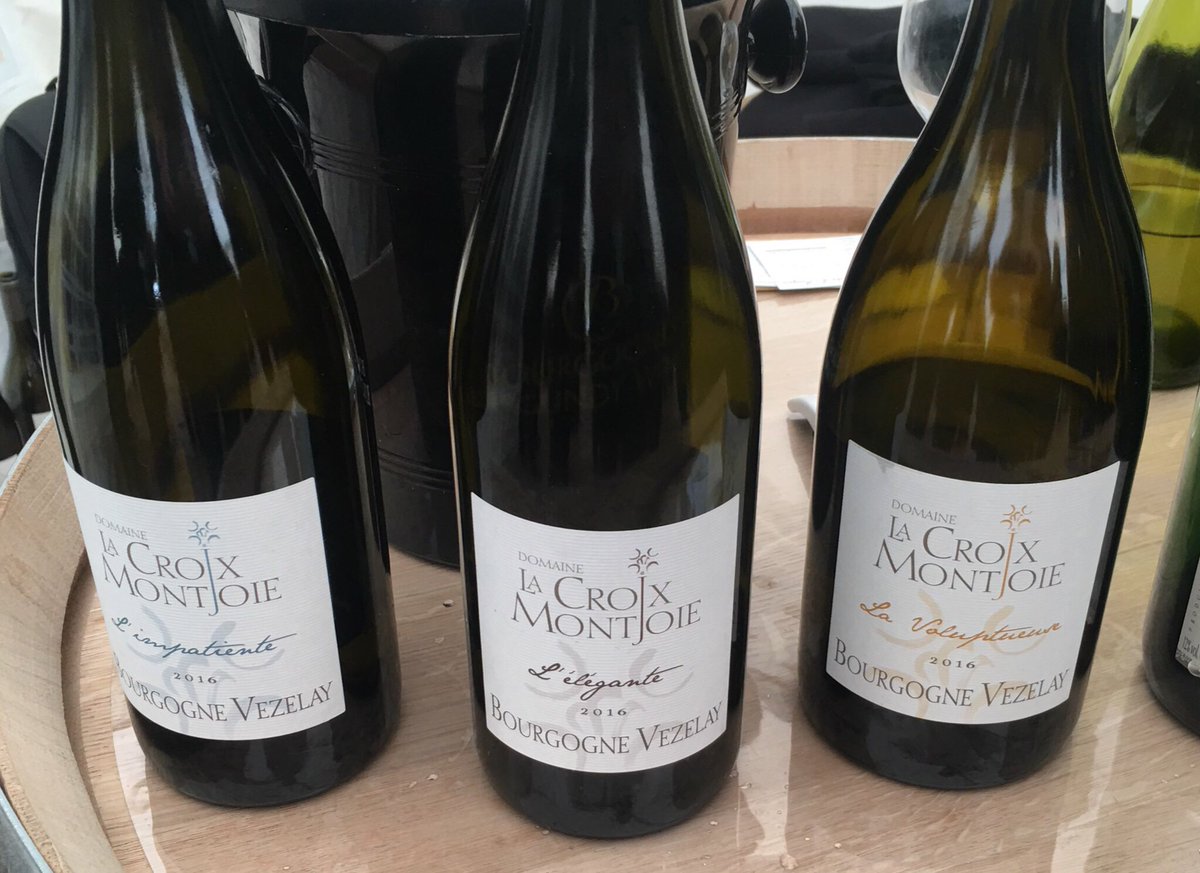 Ouverture des Grands Jours de Bourgogne 2018 à #Chablis. #BourgogneGJB. Il est toujours dur de faire un tri mais si je devais retenir 3 vignerons sur les 138 qui ont répondu présents... bit.ly/2FwySX8     <a href="/ChablisGueguen/">Céline&Fred Gueguen</a> <a href="/OTVezelay/">常州</a> <a href="/vinsdechablis/">Vins de Chablis</a> <a href="/VinsdeBourgogne/">Vins de Bourgogne</a>