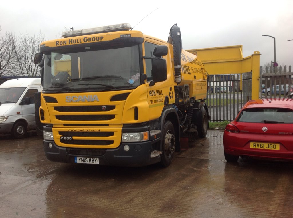 LesWomersley's tweet photo. A busy day at Ron Hull Rotherham delivering operator training on their VT651. https://t.co/jIBLYsyEmF