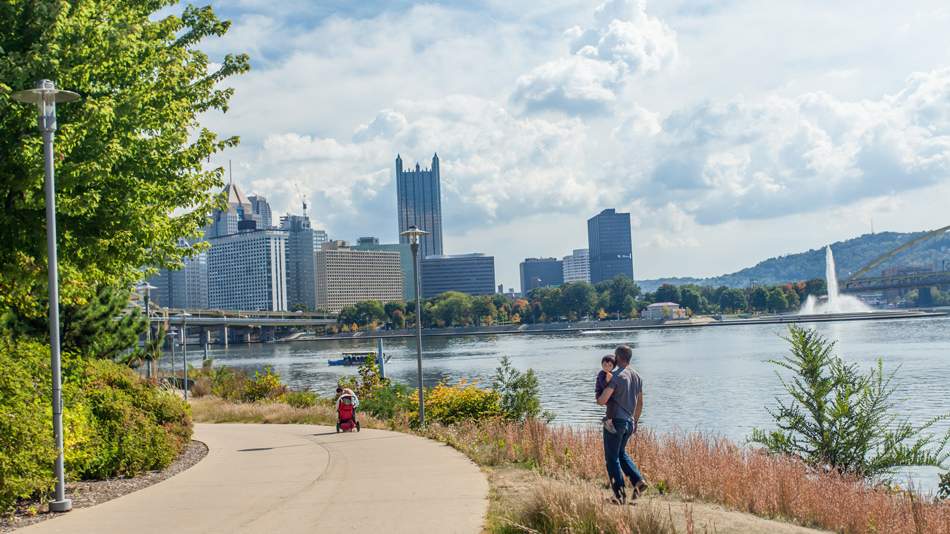 5 Easy Pittsburgh Area Hikes visitpittsburgh.com/blog/5-easy-pi…  #LovePGH