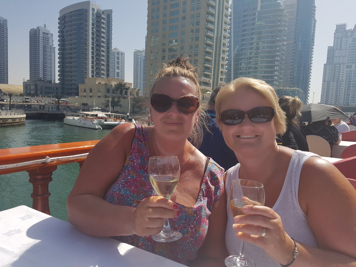 jcj_jackson's tweet photo. @TonyWilson55 @mandy2012w Missing our drinking buddies πΈπ·πΉπΎ #CometoBali π https://t.co/yevXataTIN