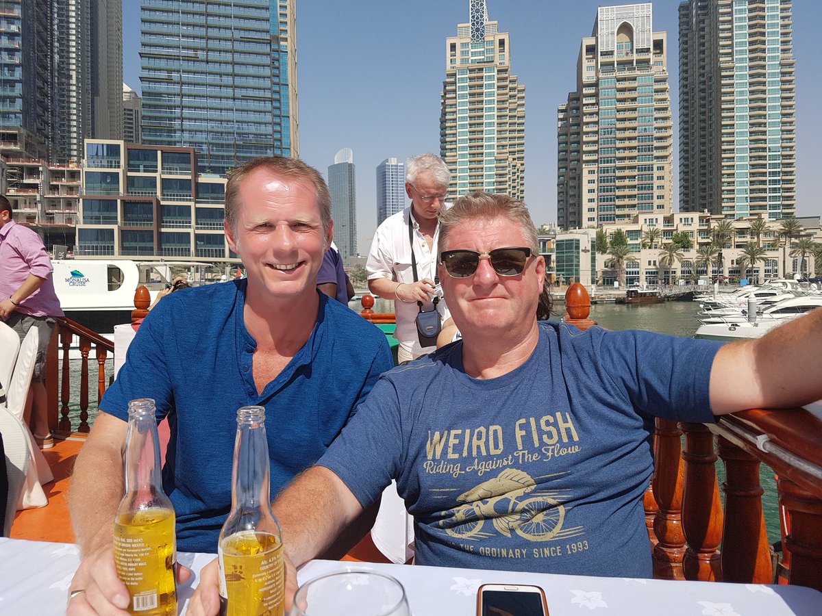 jcj_jackson's tweet photo. @TonyWilson55 @mandy2012w Missing our drinking buddies πΈπ·πΉπΎ #CometoBali π https://t.co/yevXataTIN