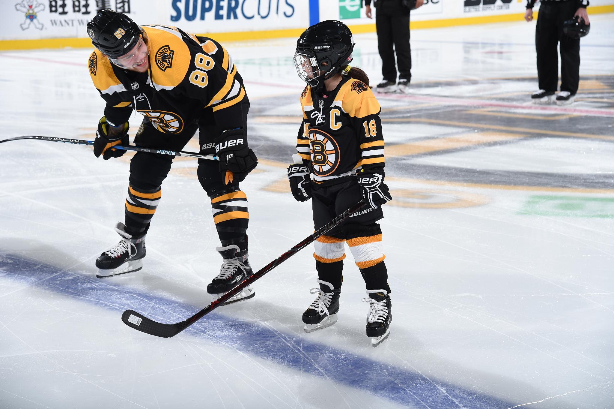 Boston Bruins Kids in Boston Bruins Team Shop 