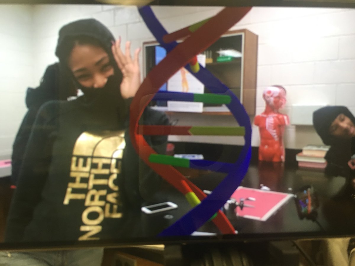 CThomasBiology's tweet photo. Google AR. #GoogleExpeditions #GoogleAR https://t.co/UaPSmuAyXM