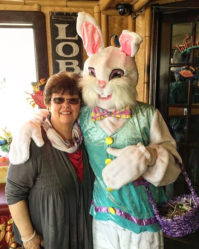 HarborCrabCo's tweet photo. Easter is coming faster then you think - it's April 1! Harbor Crab is taking reservations for our delicious waterfront brunch and dinner. Large groups are not a problem. Call now 631-687-2722
🌸🐰🐣🦀
#Patchogue #PatchogueEaster #MakeReservationsNow https://t.co/9FarT8aOR4