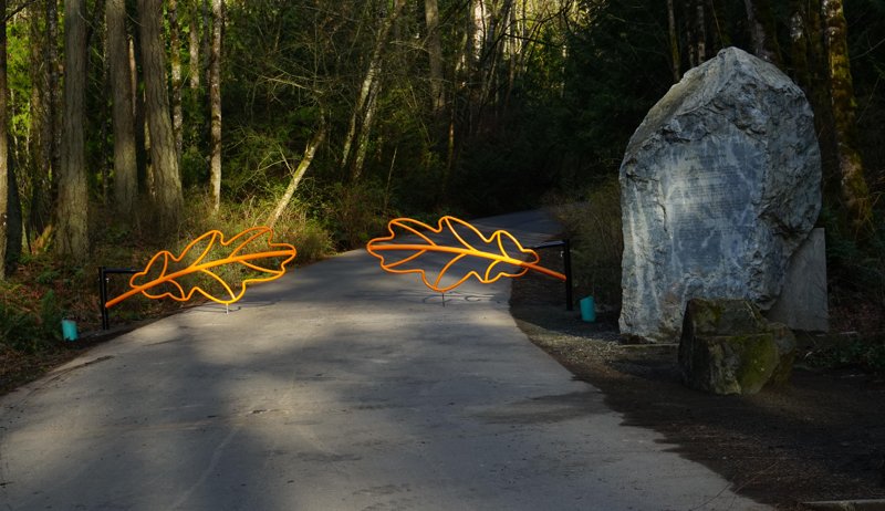 PKOLS_MtDouglas's tweet photo. "The new Churchill Drive entrance gate is now in place and the old industrial gate gone. I probably never would have picked the orange colour, but seeing it in place, it was the right choice!" -- Darrell Wick, Friends of Mount Douglas Park Society. #MtDougPark @SaanichParksRec https://t.co/5wx1Xo1oOS
