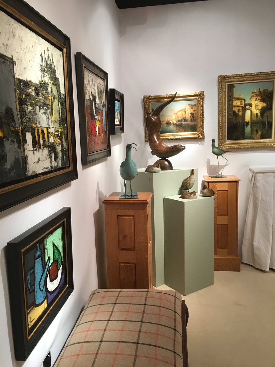 CallaghansArt's tweet photo. Day one of set up for @BADA1918 ✌🏻 #teamcallaghan has nailed it again !! How great does the stand look already ?? 😍 https://t.co/ZdctHHNaZg