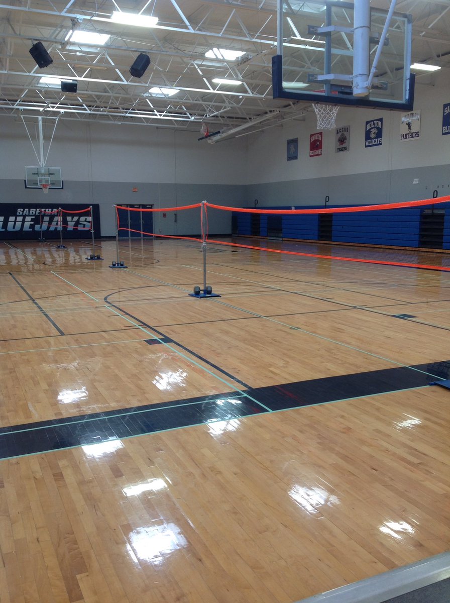 MrsManchePE's tweet photo. Nets up and Limes down for badminton unit!! One of my favorite units of the year!! 🏸#HSPhysEd https://t.co/ptrXPfX5yE