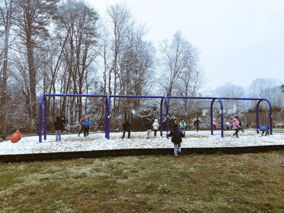 ms_sully_wfu's tweet photo. If you don’t like snow, come watch 30 kids try to catch snowflakes on their tongues and the pure joy will fill your heart https://t.co/wien1sK7Xv