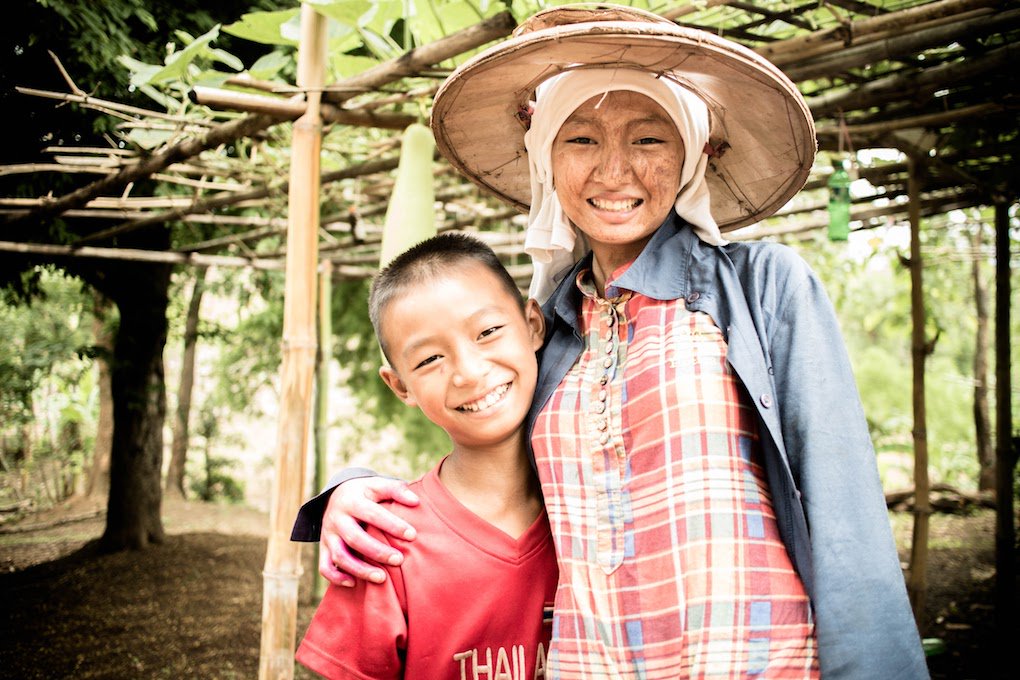 COMPASIO's tweet image. "So if I shouldn't volunteer at an orphanage or run a medical clinic overseas, what CAN I do to help?" This website will give you some answers. #missiontrip  ethicalmissionstrips.org/method