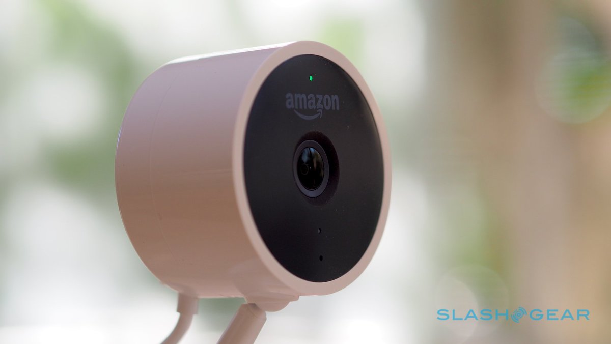 darrenculbreath's tweet image. #AmazonCloudCam update adds two-way audio for Echo devices #SlashGear goo.gl/L21WLA @slashgear