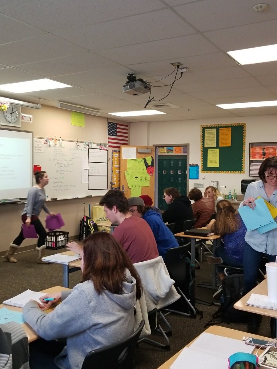 NAndersonRHS's tweet photo. Spanish 1 working on their "taco or donkey project"!!! Fun times and learning in the World Language Department. #Rhsteach https://t.co/KhinQdNeMf