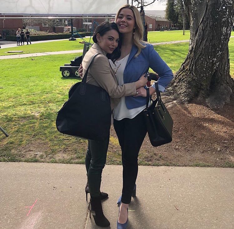 thepllrose's tweet image. I DON’T NEED ANYMORE SHIPS THAT WILL BREAK MY HEART STOP IT RIGHT NOW 😩