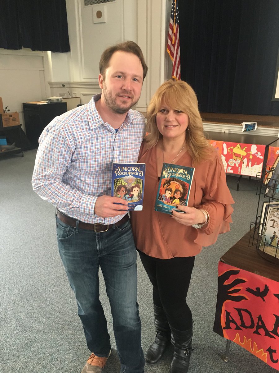 MASchoollibrary's tweet photo. Amazing presentation by @AdamGidwitz ! He definitely knows how to engage the students and his stories are FANTASTIC! #unicornrescuesociety  #author #penguinbooks https://t.co/j7oHrklhkm