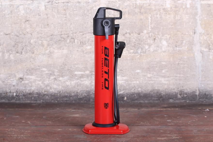 We all need air in our tyres, but which pump to choose? Road.cc published this useful guide - worth a look in the comments too buff.ly/2FID0Tb